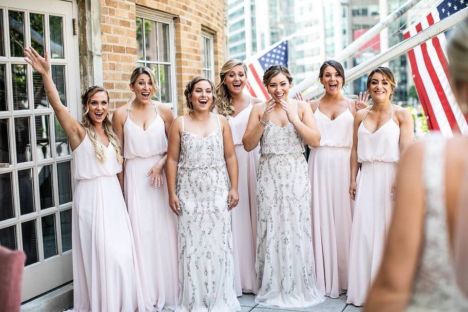 Bridal party first look!