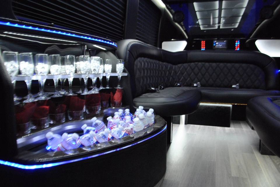 A1LIMO & TOURS