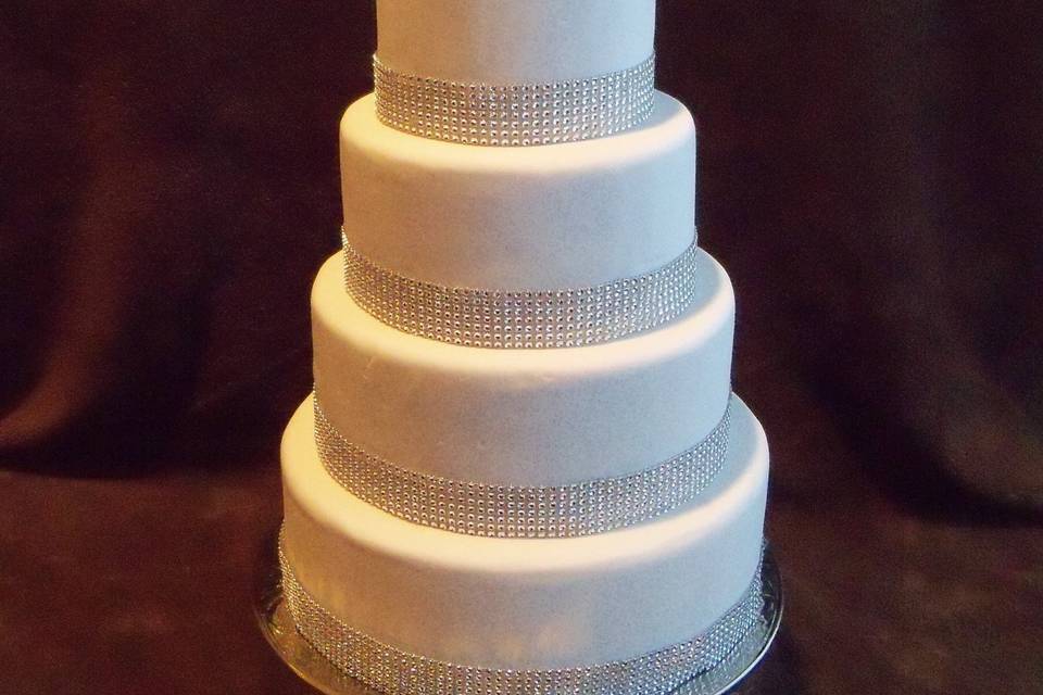 Confections in Cake - Wedding Cake - Arlington, TX - WeddingWire