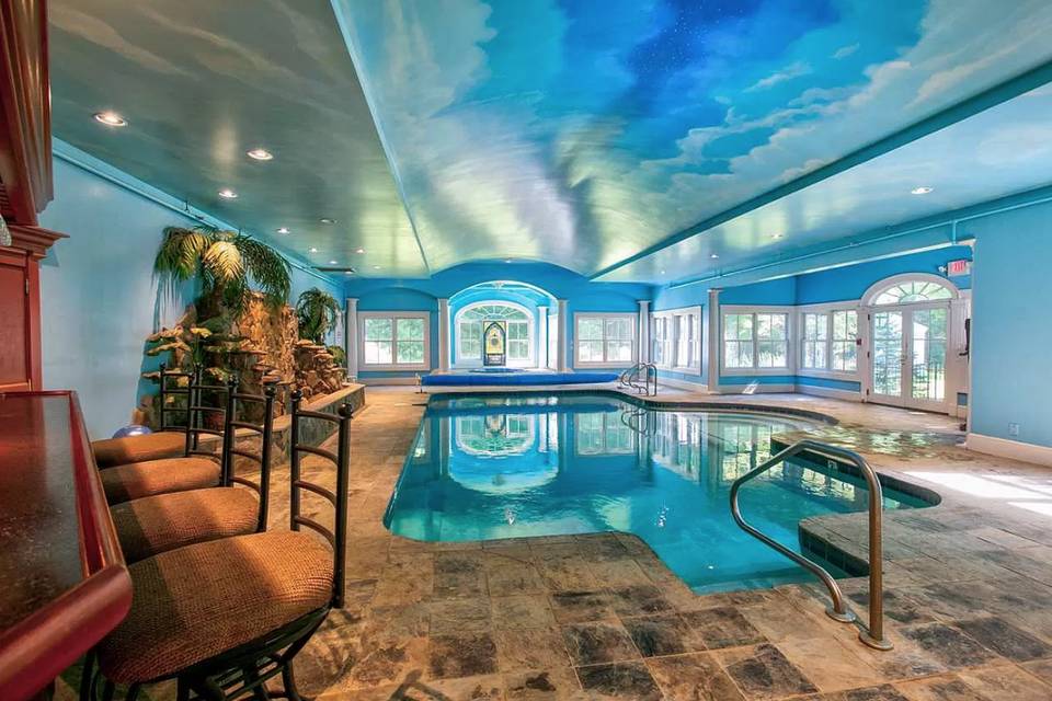 Indoor heated pool & bar