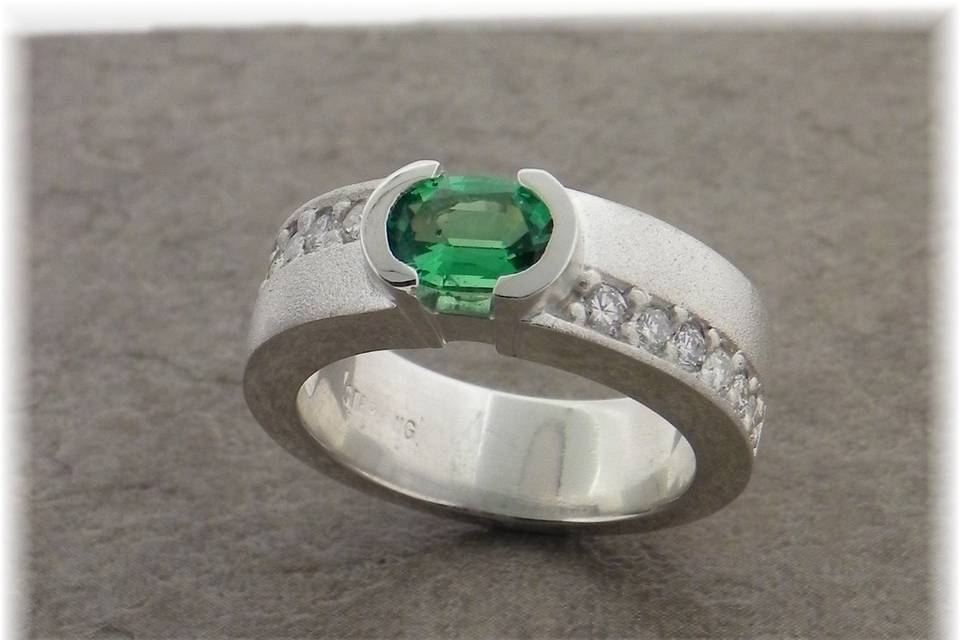 Unique ring