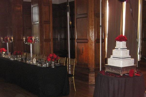 Susan and trey weddding cake set up at park view plaza hotel in los angeles.