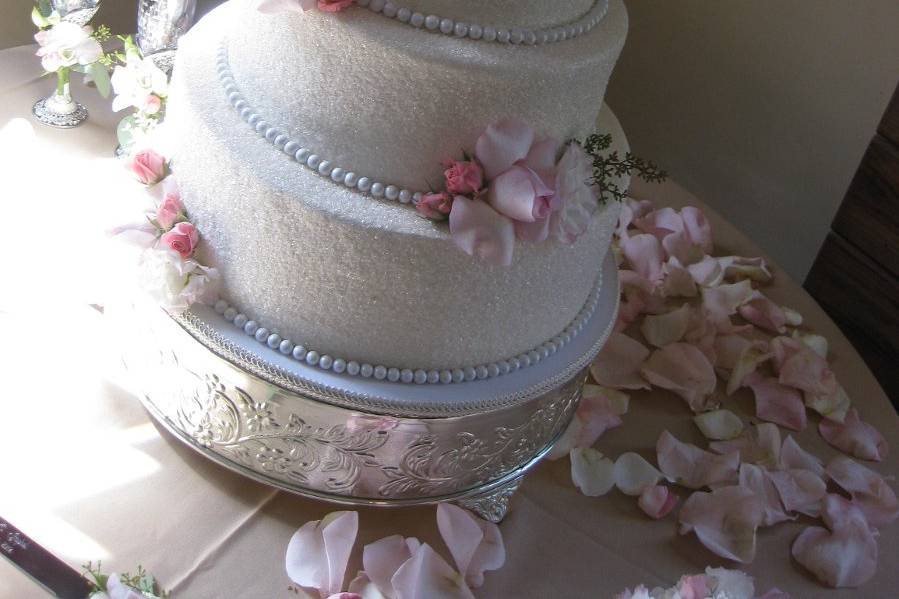 Pamela Wedding Cake, ordered through her wedding planner Arla Valenzuela from Sedillo's Event.