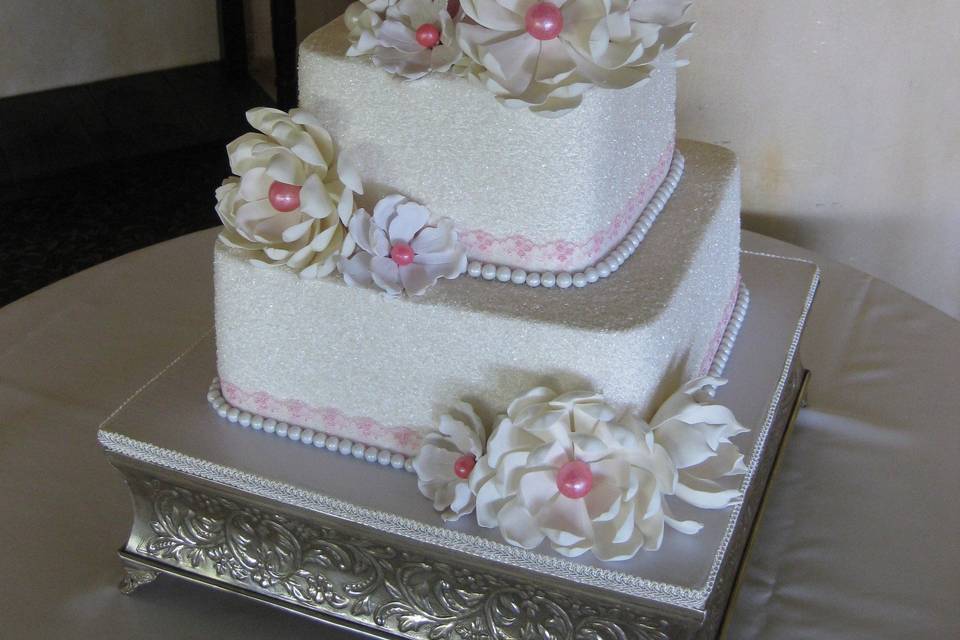 ARTISTIC CAKES