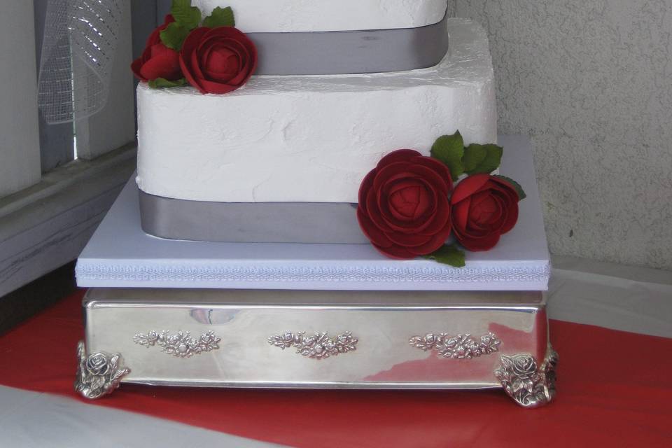 ARTISTIC CAKES