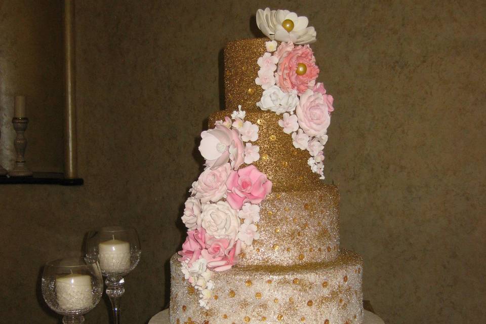 Ann-Marie Verdi Wedding Cake at Imperial Palace, Pasadena CA.
