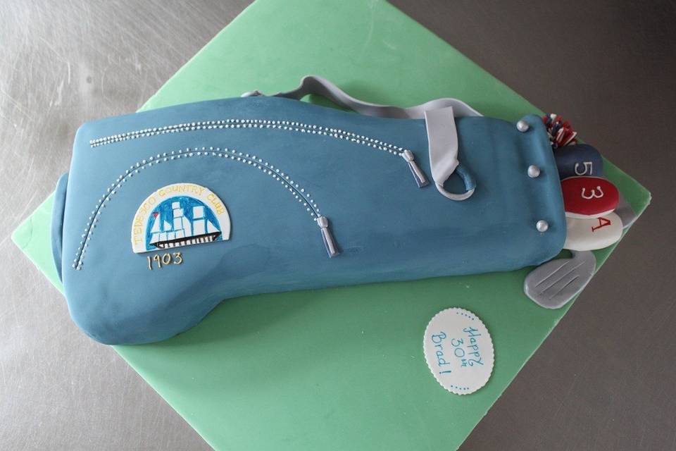 Golf bag grooms cake