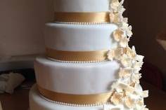 Gold and white cake