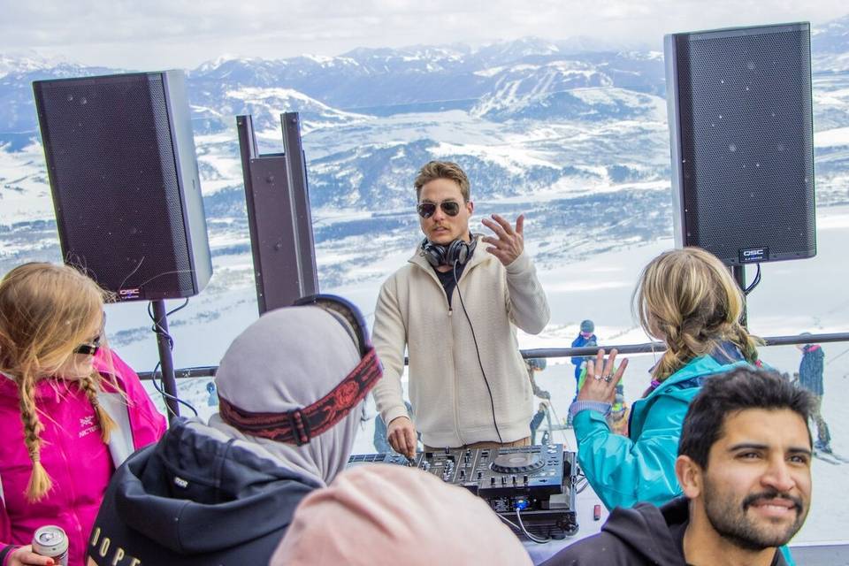 Tunes on the slopes