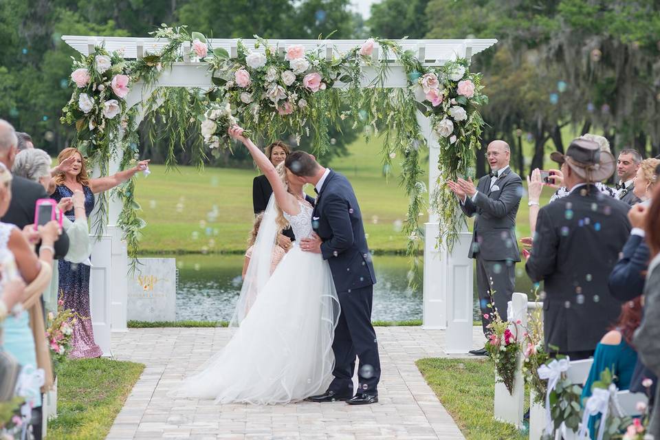 You May Kiss The Bride-Bubbles