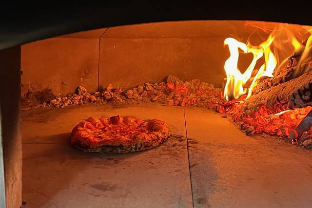 Arkeo's Wood Fired Pizza