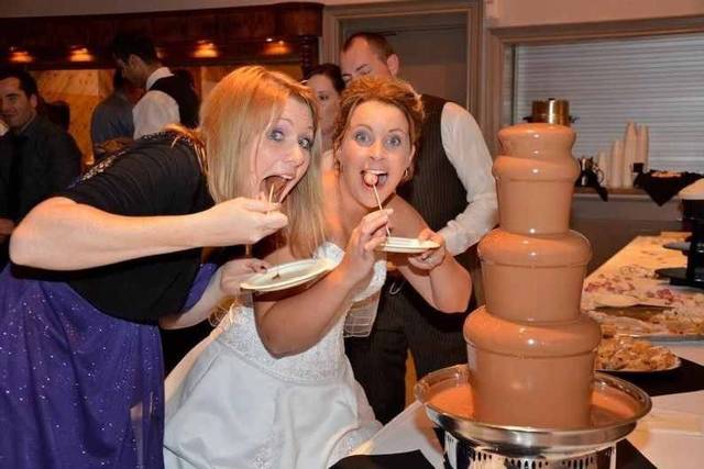 Fundoolicious chocolate Fountains