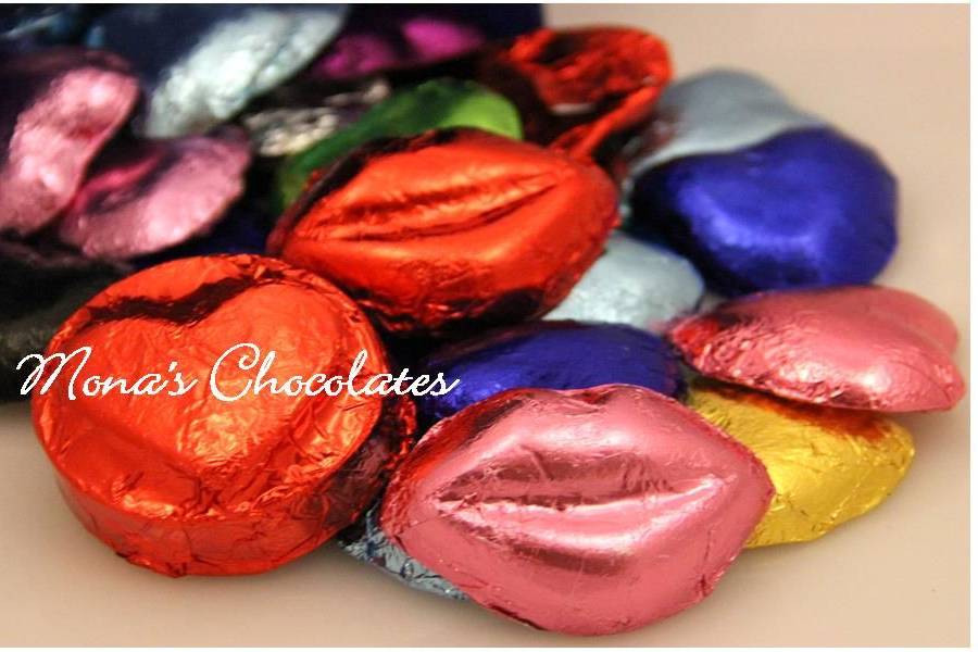 Red and pink foiled chocolate smooch lips