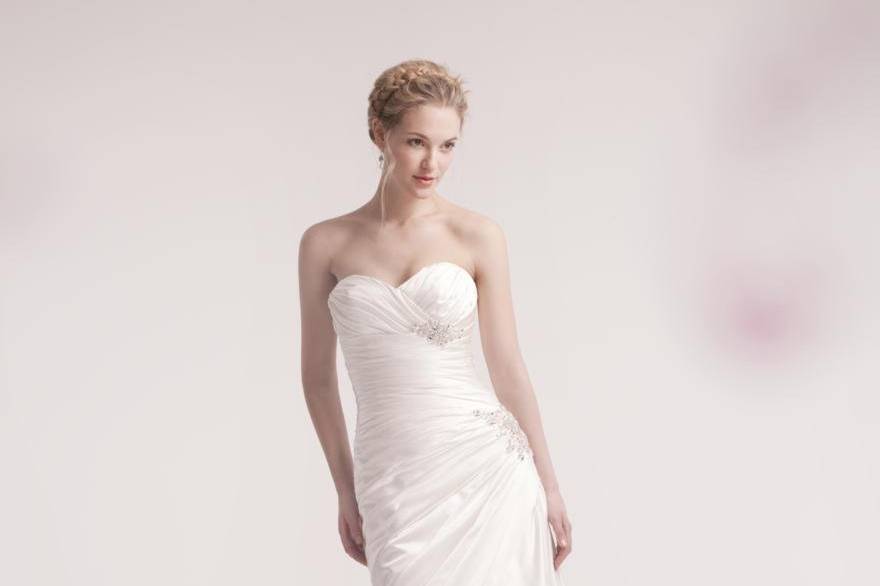 Style No: 32105934
Gown features beading and embroidery.