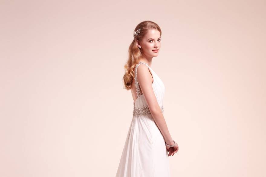 7811
Chiffon v-neck gown with gathered bodice, beaded belt and straps