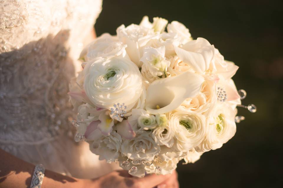 White bouquet in the sun