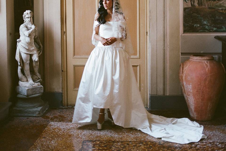Italy wedding bridal portrait
