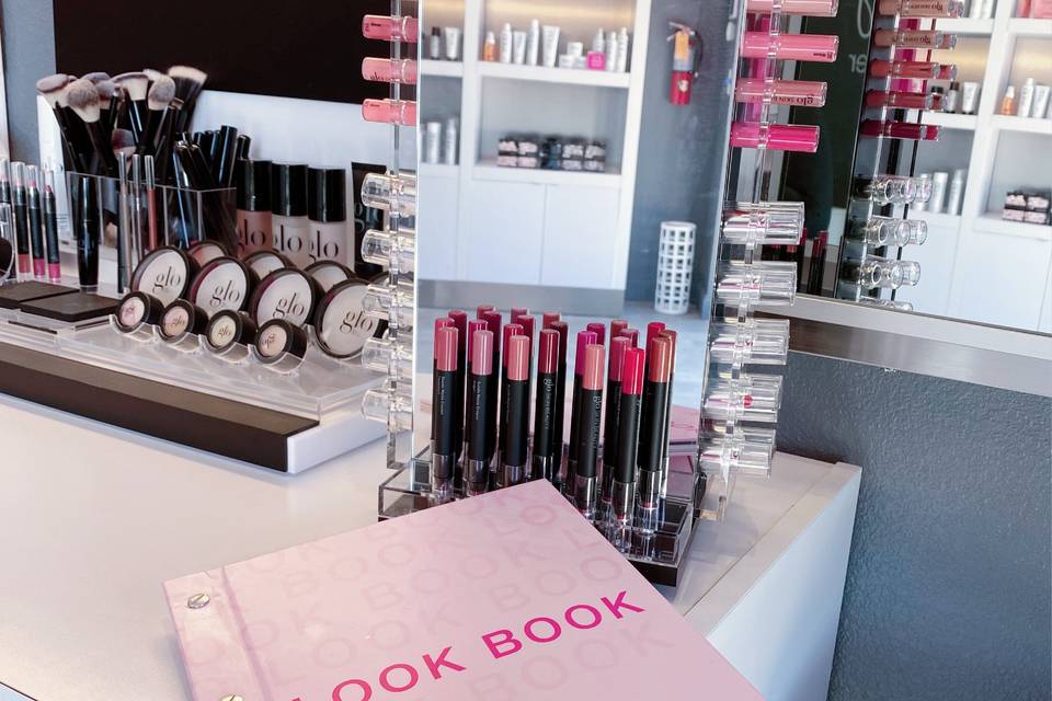 Makeup display