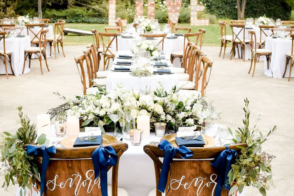 Beautiful Table - Tan Weddings