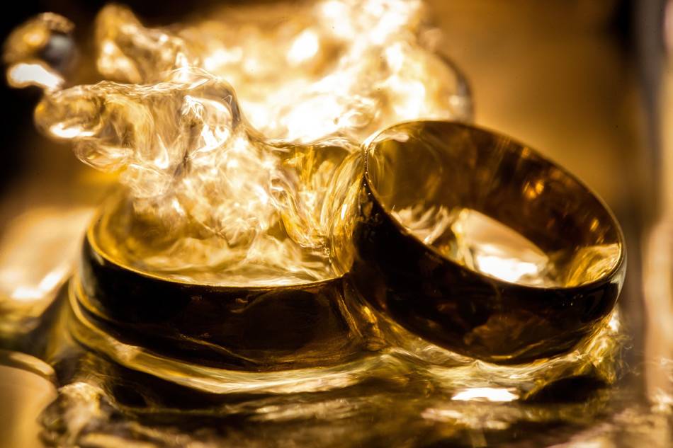 Golden bonds