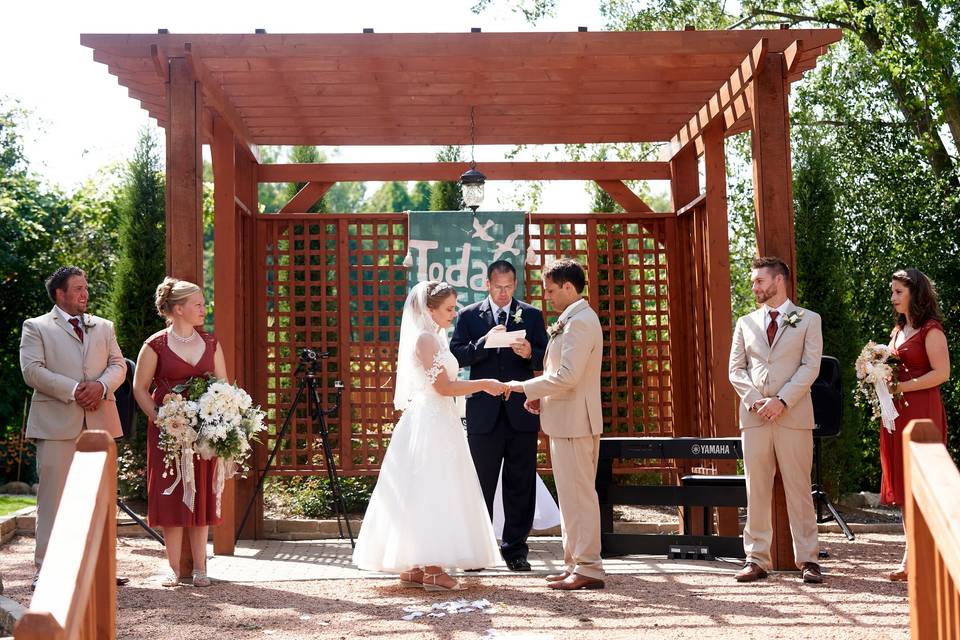 Pergola/Outdoor Wedding