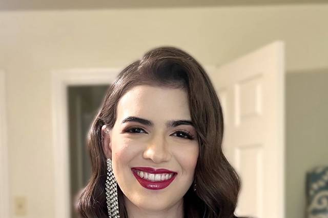 Social Makeup and Hair