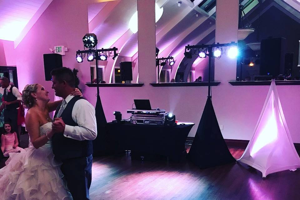 Amazing first dance