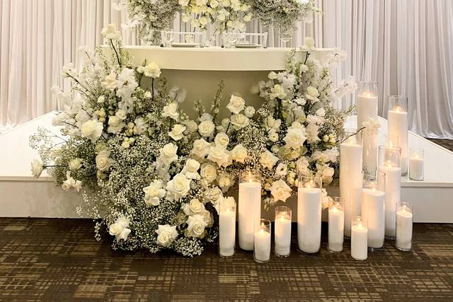 White rose garden