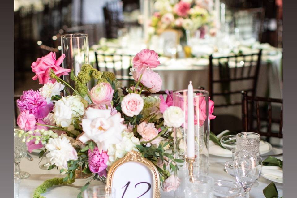Centerpieces and bows