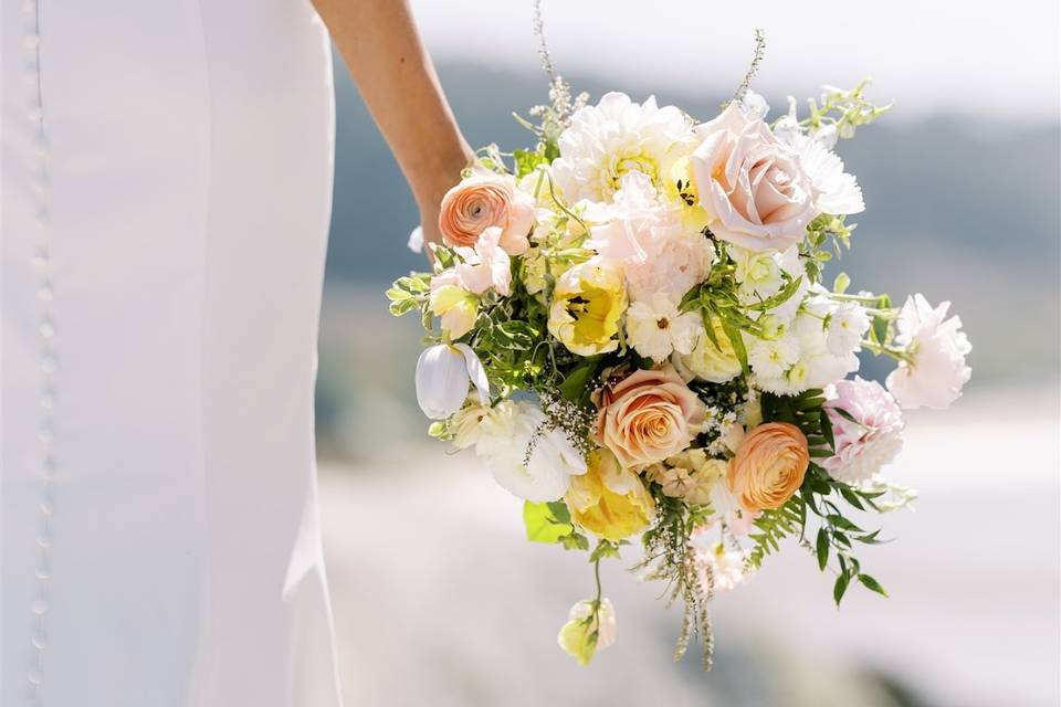 Coastal bridal bouquet