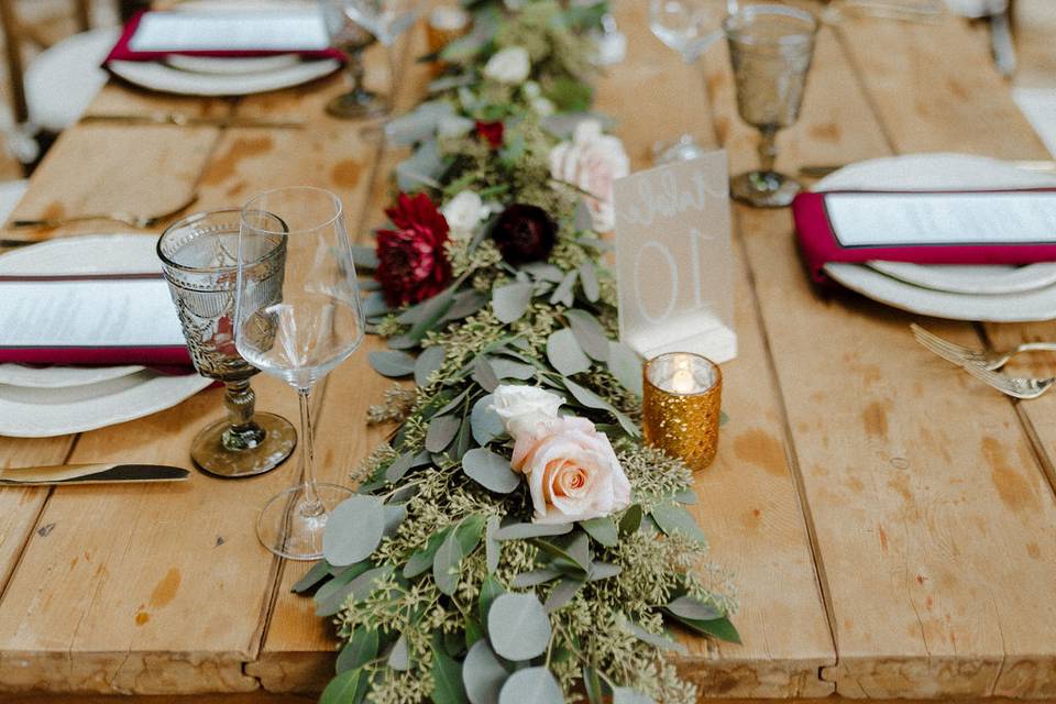 Garland wedding tablescape