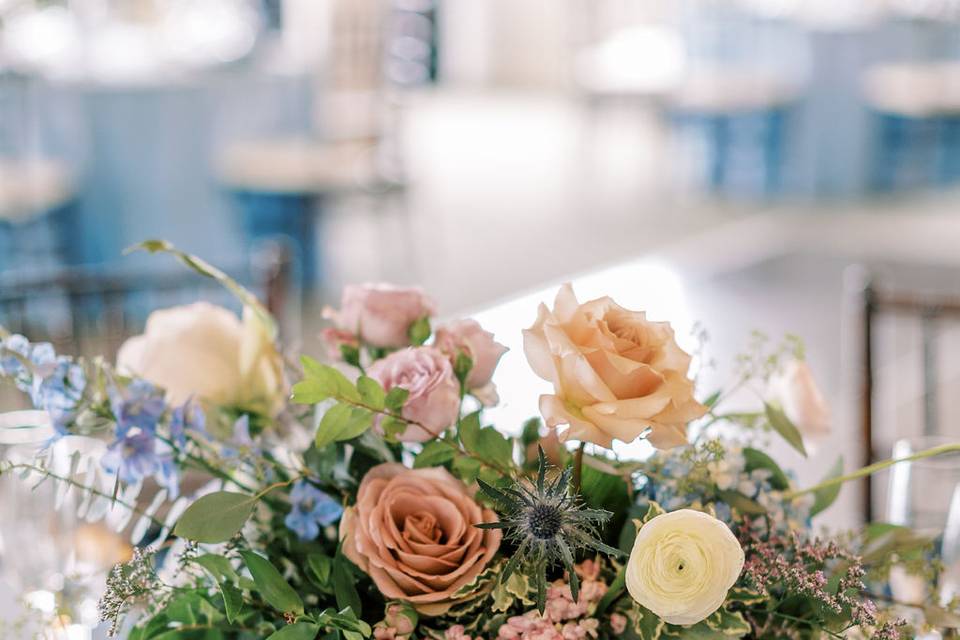 Lavender and blush centerpiece