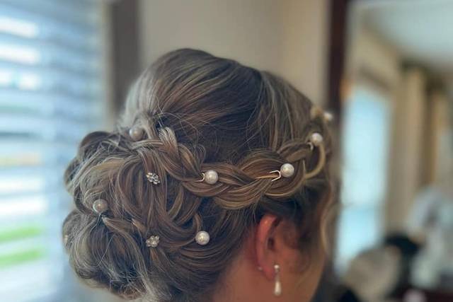 Updo style