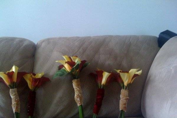 bridesmaids bouquets