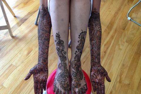 Bridal Henna Artist - Dipti Desai - Specializing in Bridal hair, make up, saree draping and Mehndi