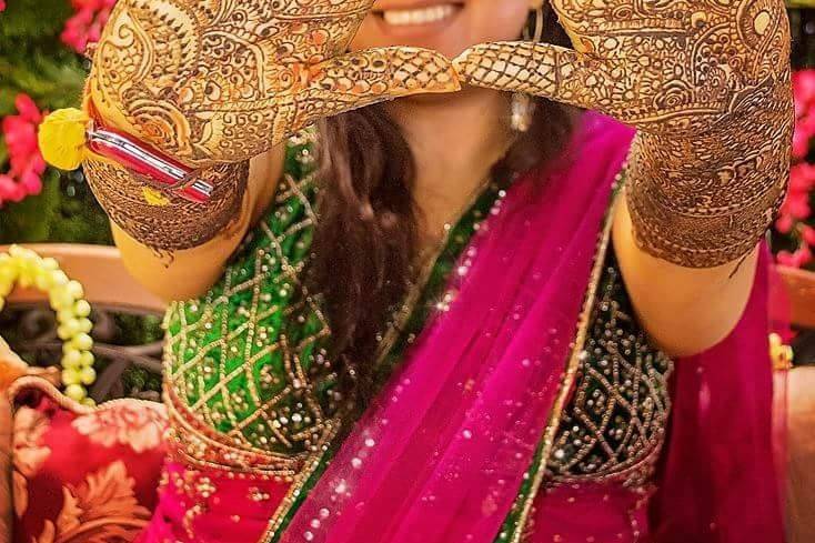 Bridal Henna Artist - Dipti Desai - Specializing in Bridal hair, make up, saree draping and Mehndi