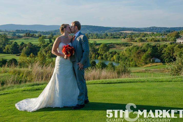 Elevation changes around the course create beautiful backdrops to your big day