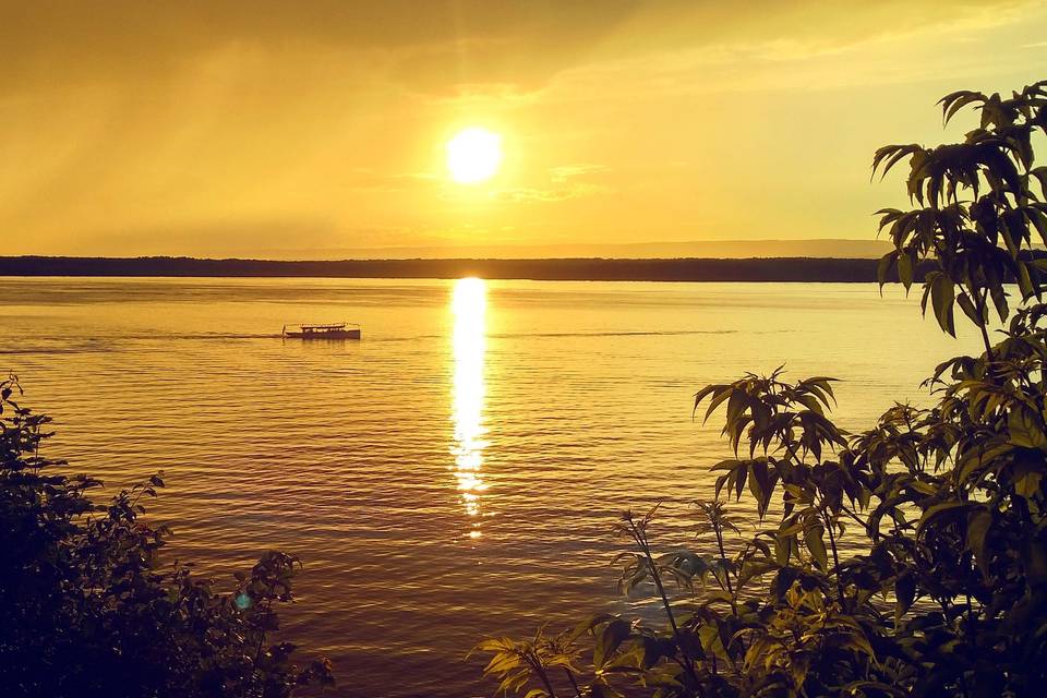 Sailing under the sunset