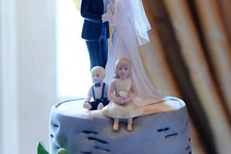 Cake topper