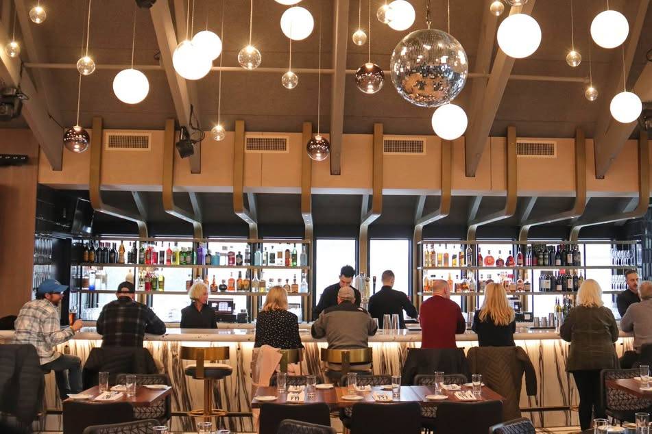 Chicane restaurant bar