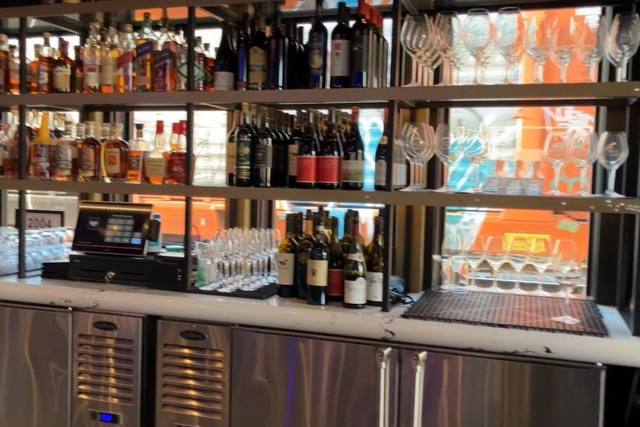 Chicane restaurant bar
