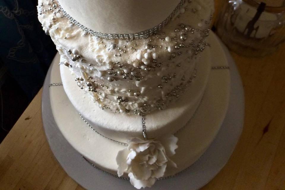 Show Cake Flower