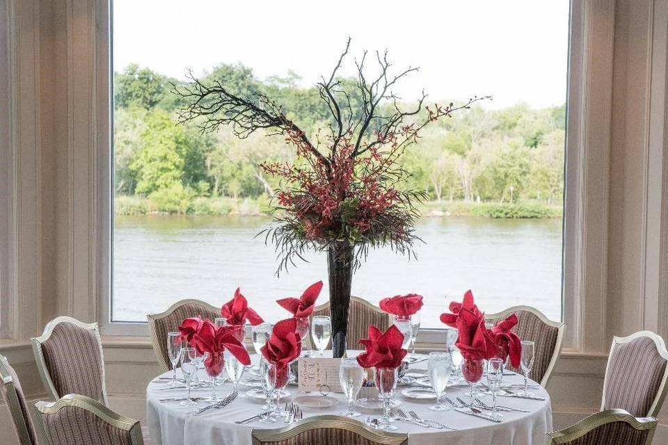 Table arrangement