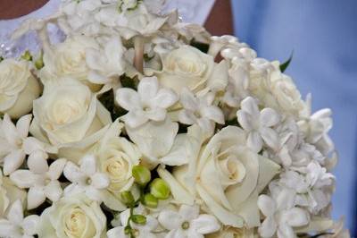 Classic fragrant bridal bouquet with roses, stephanotis and stock