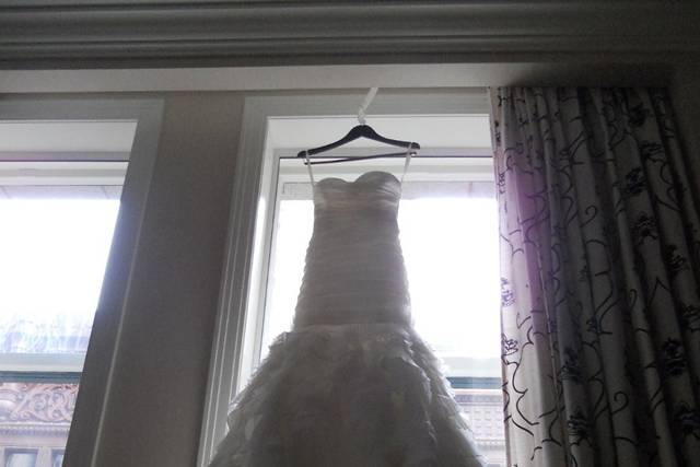 Wedding gown
