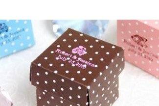 Personalized Polka Dot Favor Boxes - Chocolate Brown (Bulk 100 Pieces).