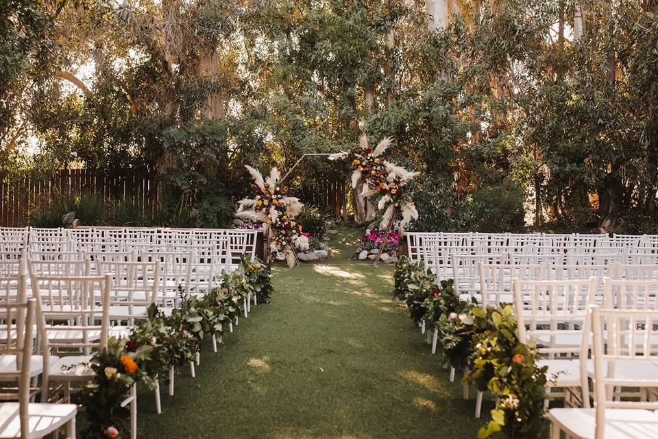 Twin Oaks House & Gardens