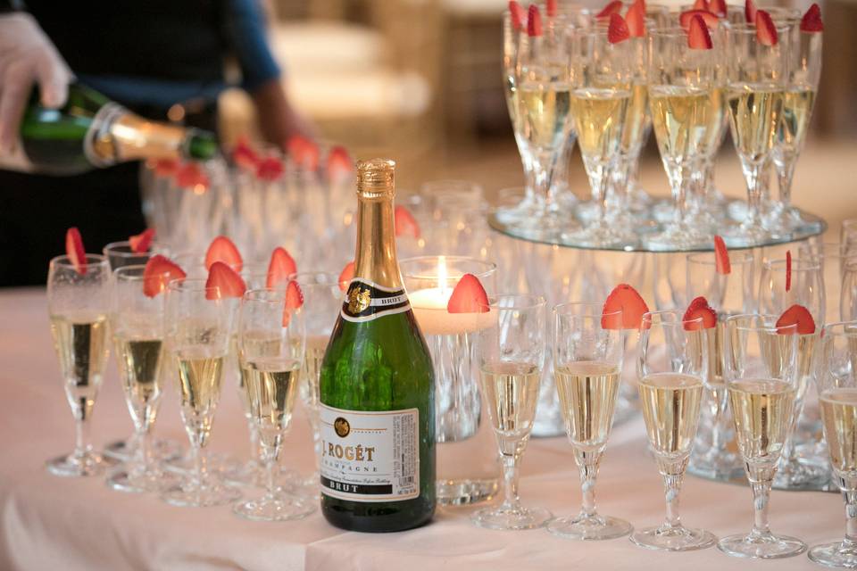 Champagne Bar
