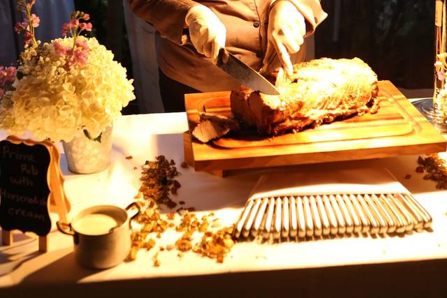 Carving station