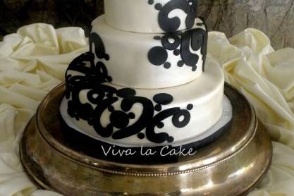 Original Design provided by the bride from an undetermined cake decorator.